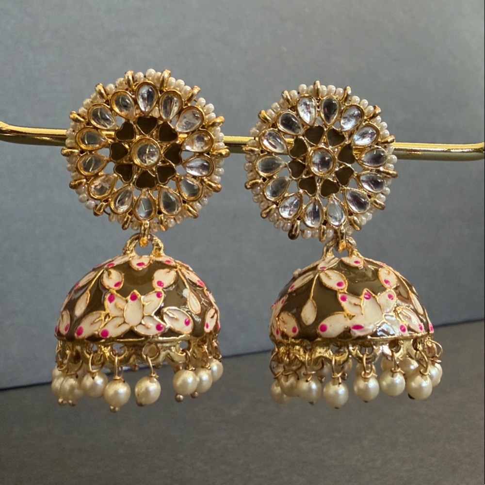 Elegant Gold and Pink Floral Earrings